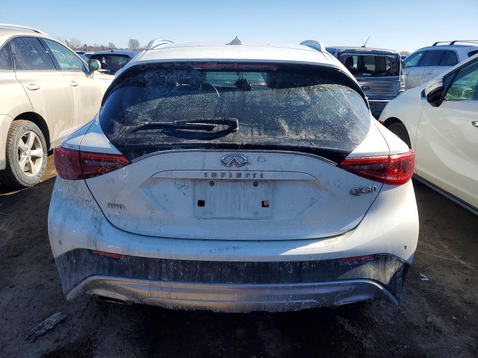 2018 Infinity Qx30 Premium
