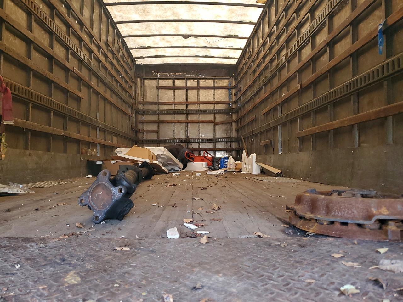 2007 Nissan Diesel UD2600 BOX Truck