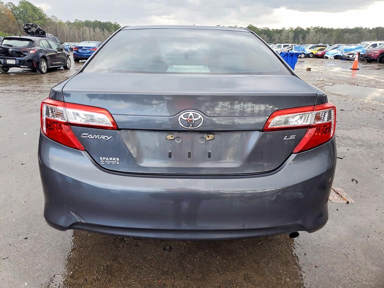 2012 Toyota Camry le