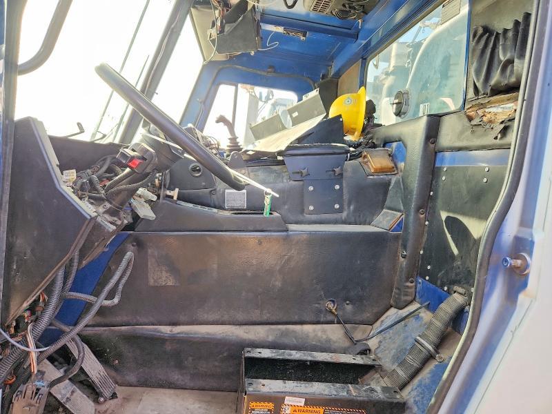 2014 Mack LEU613 Refuse Truck