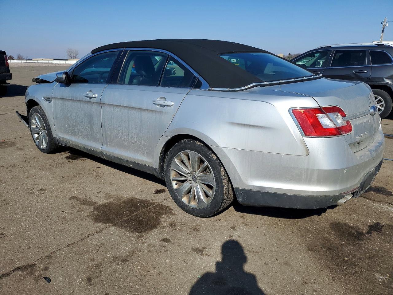 2010 Ford Taurus Limited