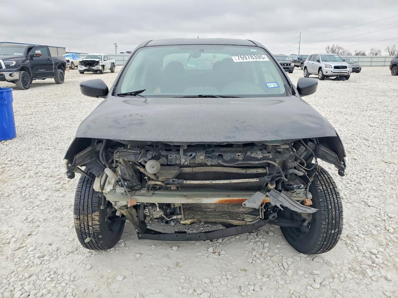 2016 Niss Versa