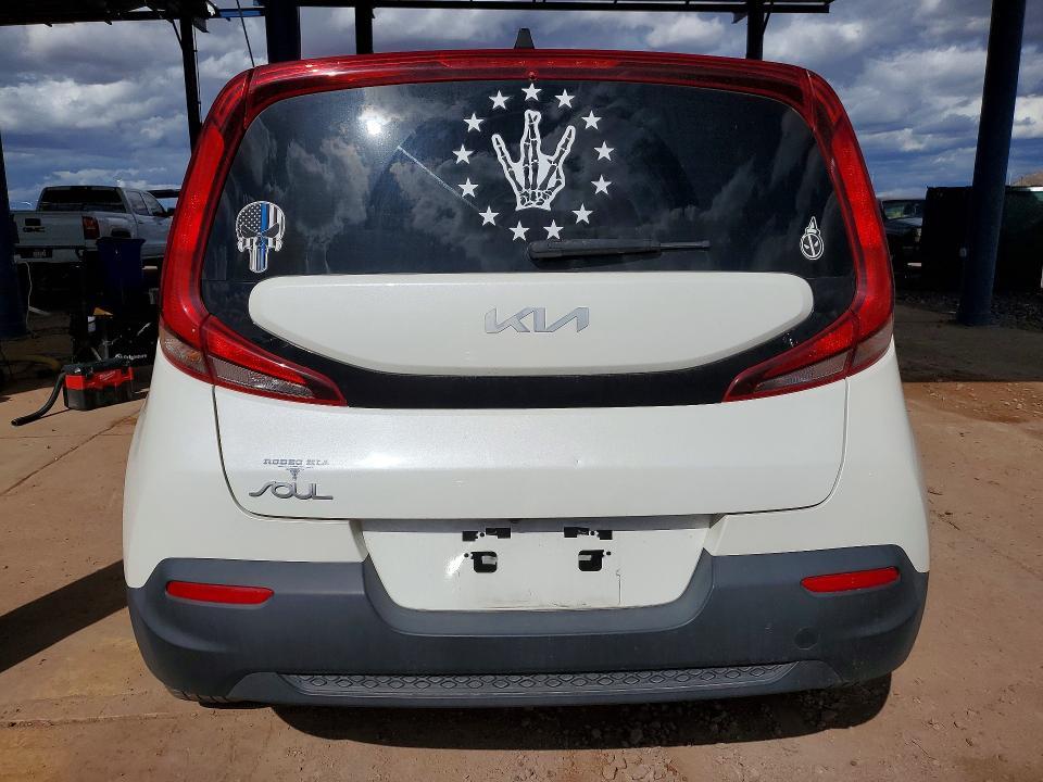 2022 KIA Soul lx