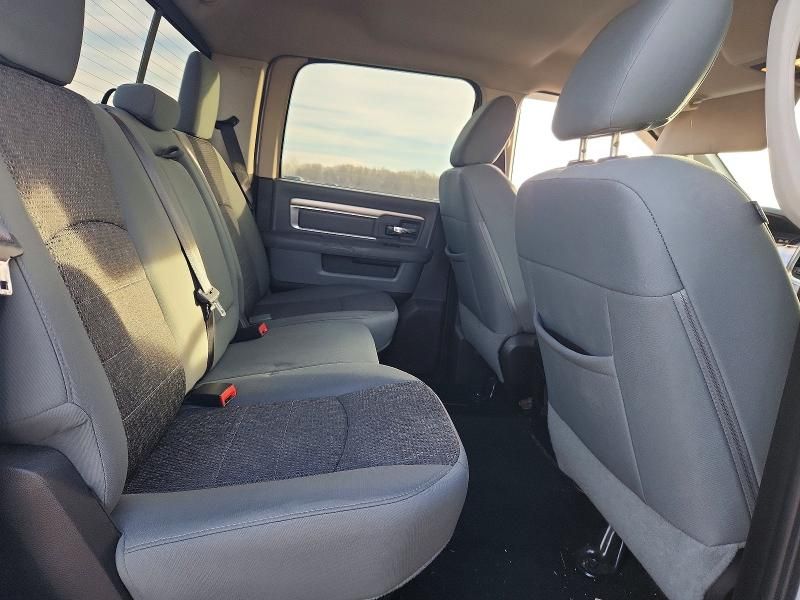 2015 Dodge Ram 1500 slt