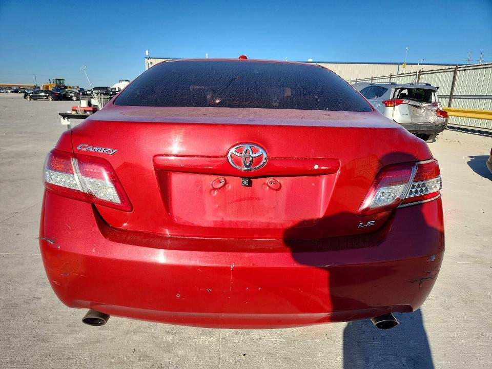 2010 Toyota Camry le V6