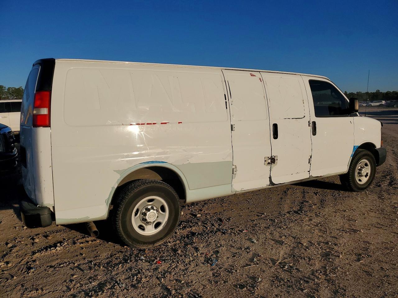 2015 Chevrolet Express 3500 EXT Utility / Service Van