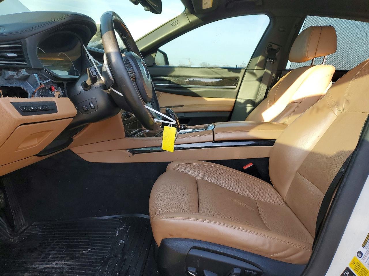 2015 BMW 750 lxi