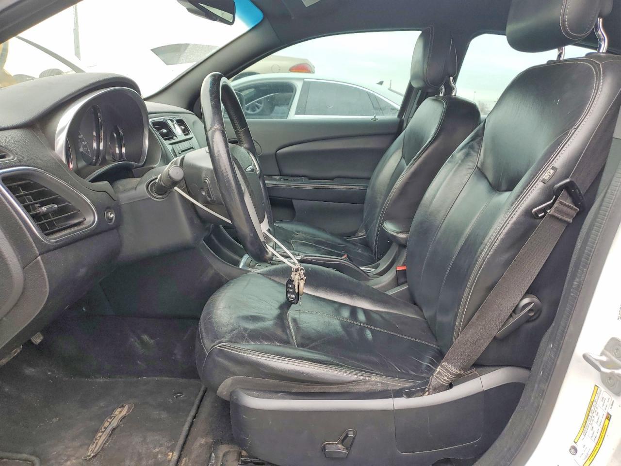 2014 Chrysler 200 Limited