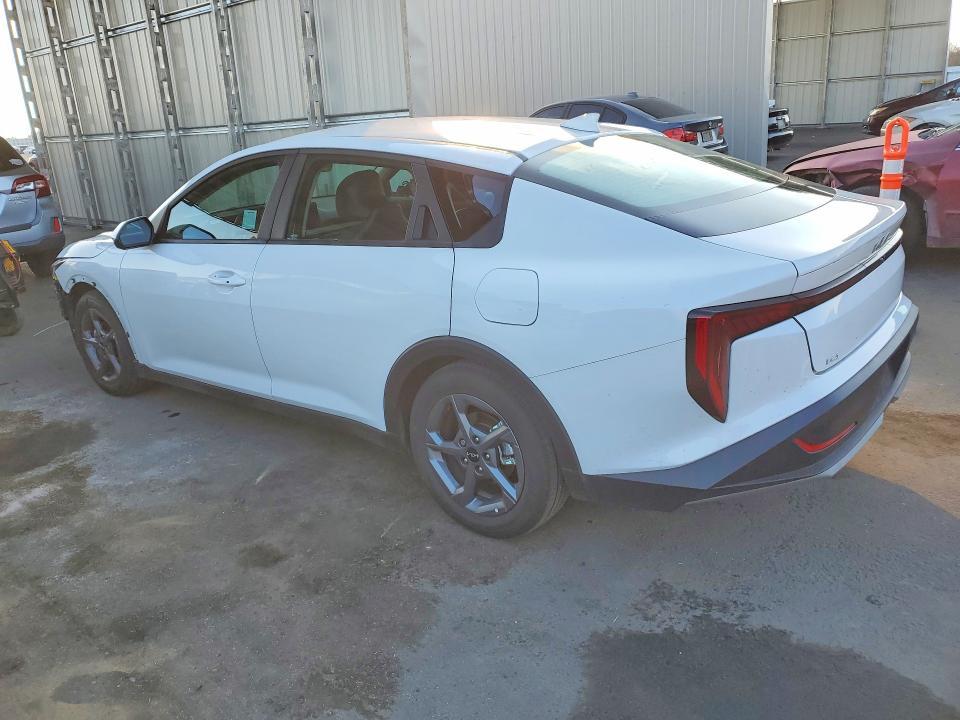 2025 KIA K4 lx