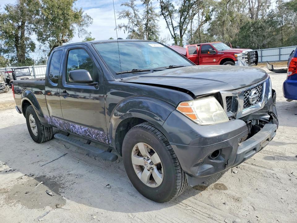 2012 Nissan Frontier sv