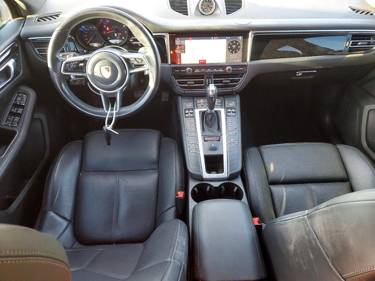 2020 Porsche Macan