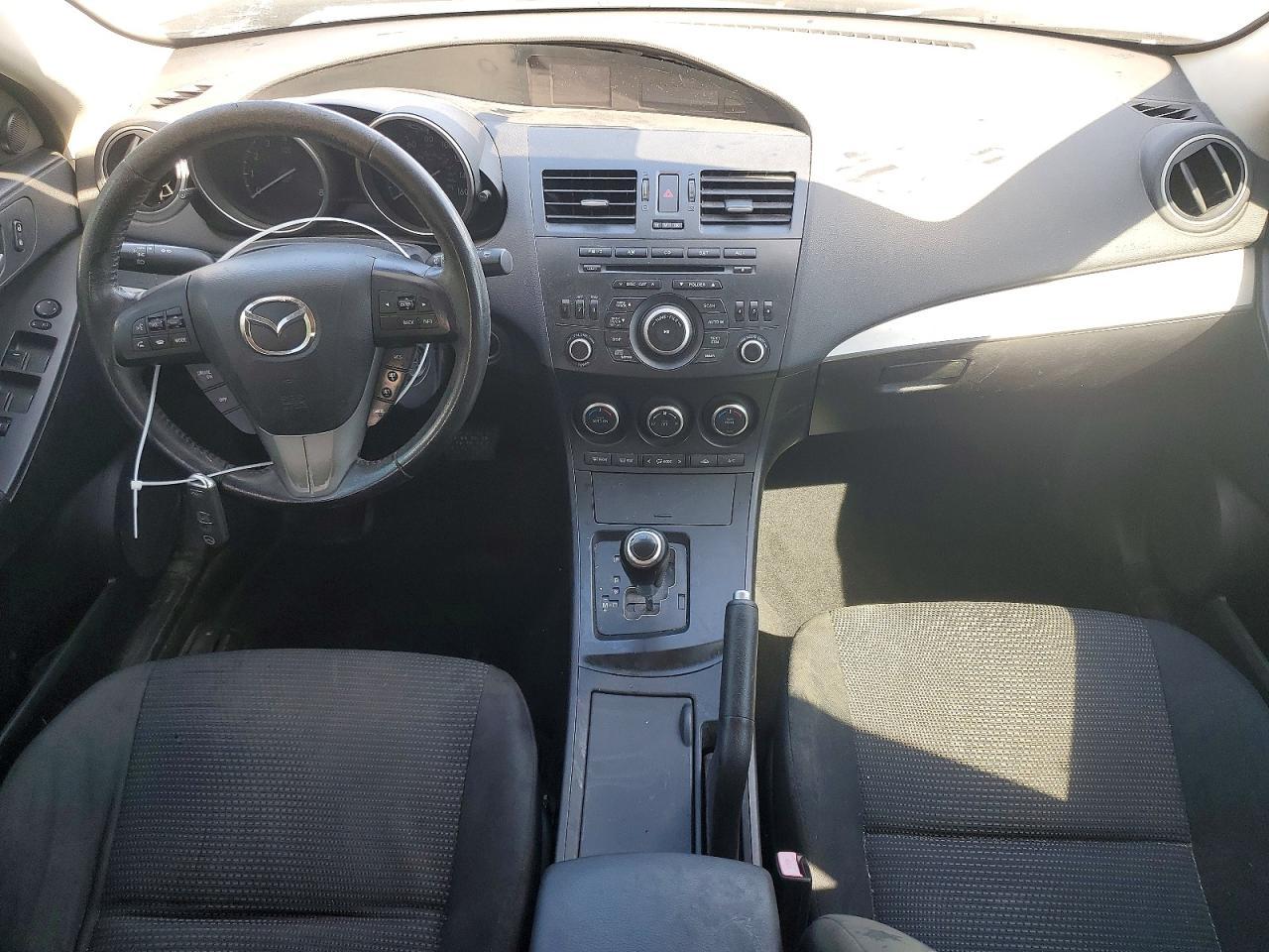 2013 Mazda 3 I