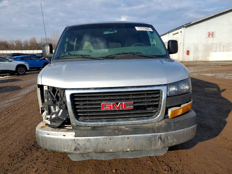 2010 GMC Savana G3500 LT