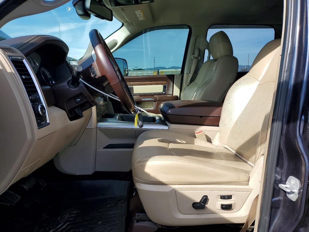 2016 Dodge 1500 Laramie