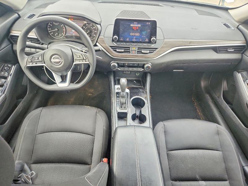 2023 Nissan Altima sv