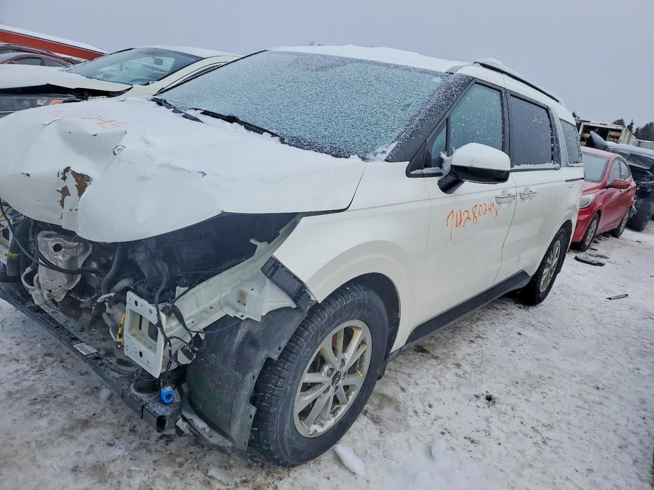 2024 KIA Carnival lx