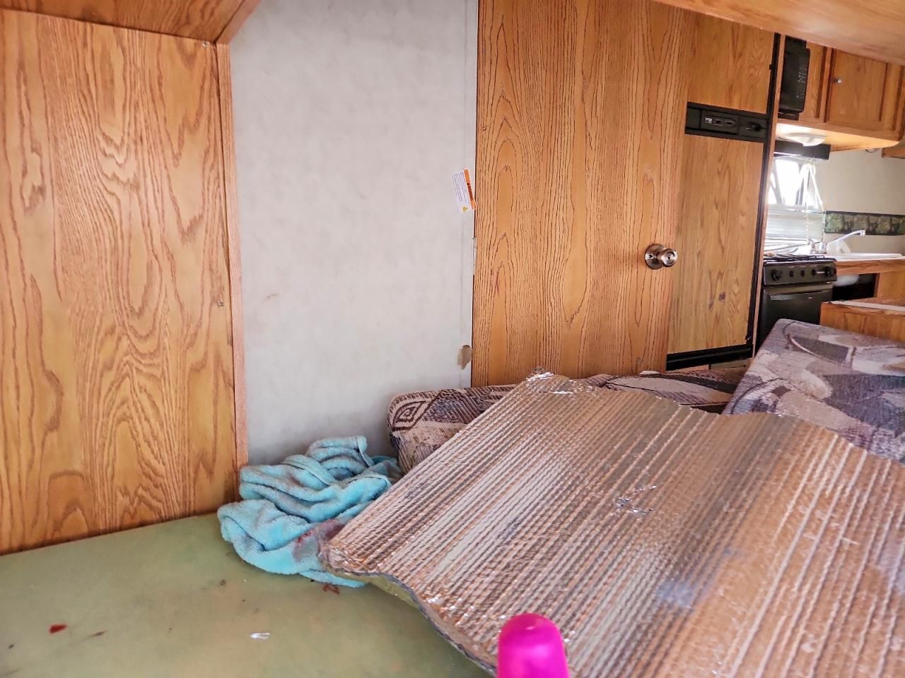 2005 Frontier Explorer Camper