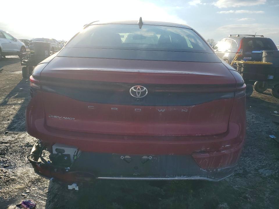 2025 Toyota Crown xle