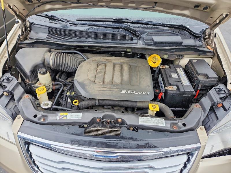 2015 Chrysler Town & Country Touring