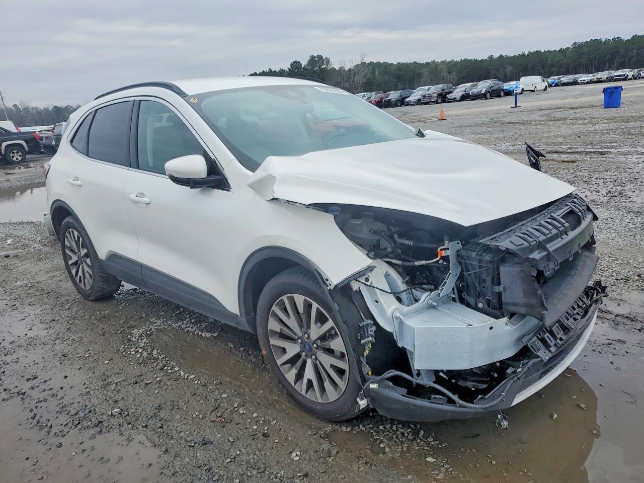 2020 Ford Escape Titanium