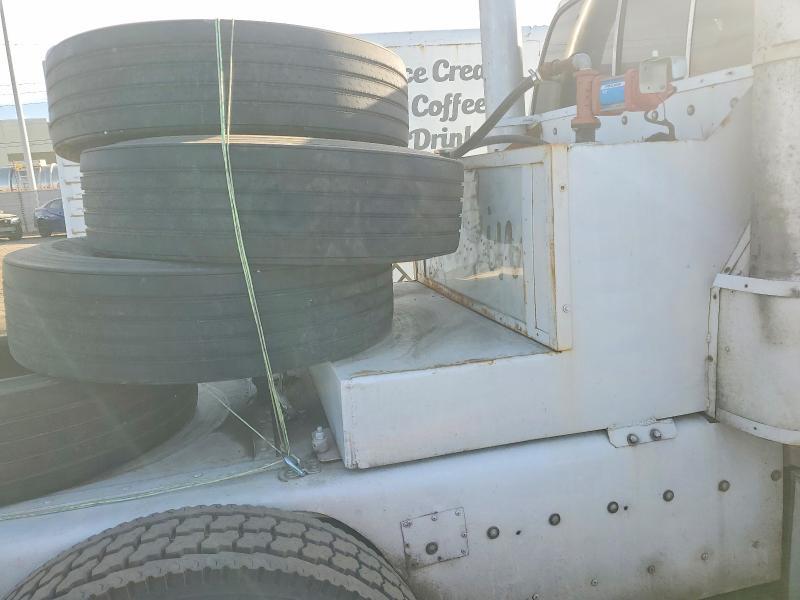 2001 Ford F650 Super Duty Truck Cab AND Chassis