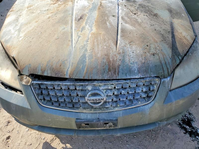 2005 Niss Altima s