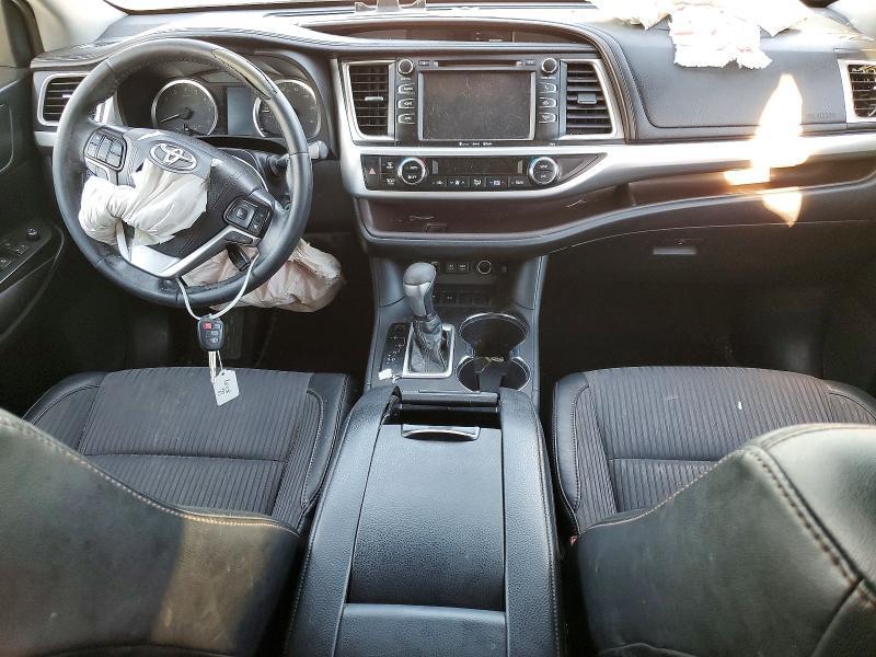2019 Toyota Highlander le Plus
