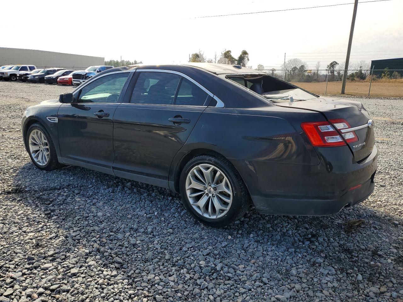 2016 Ford Taurus Limited