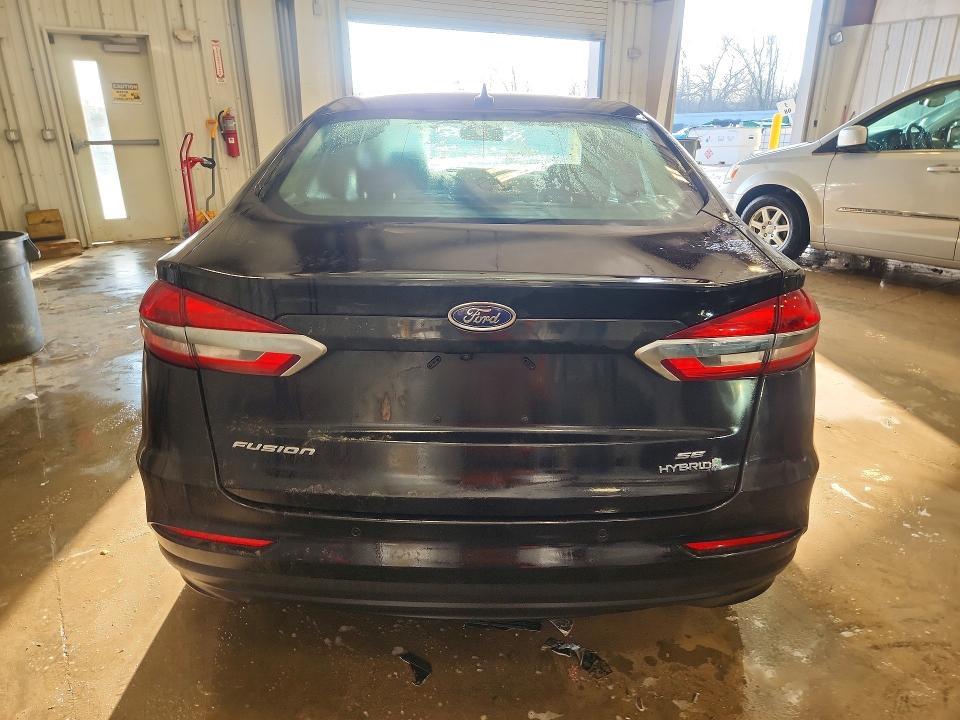 2019 Ford Fusion se