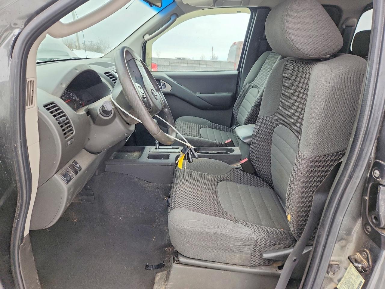 2007 Nissan Frontier King cab le