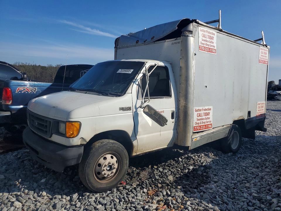 2003 Ford E350 BOX Truck