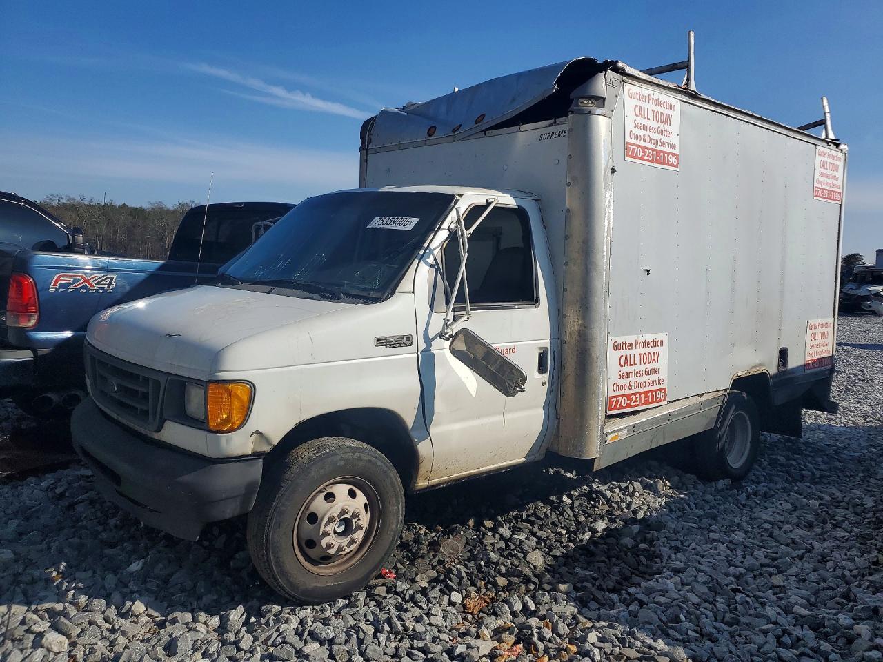 2003 Ford E350 BOX Truck