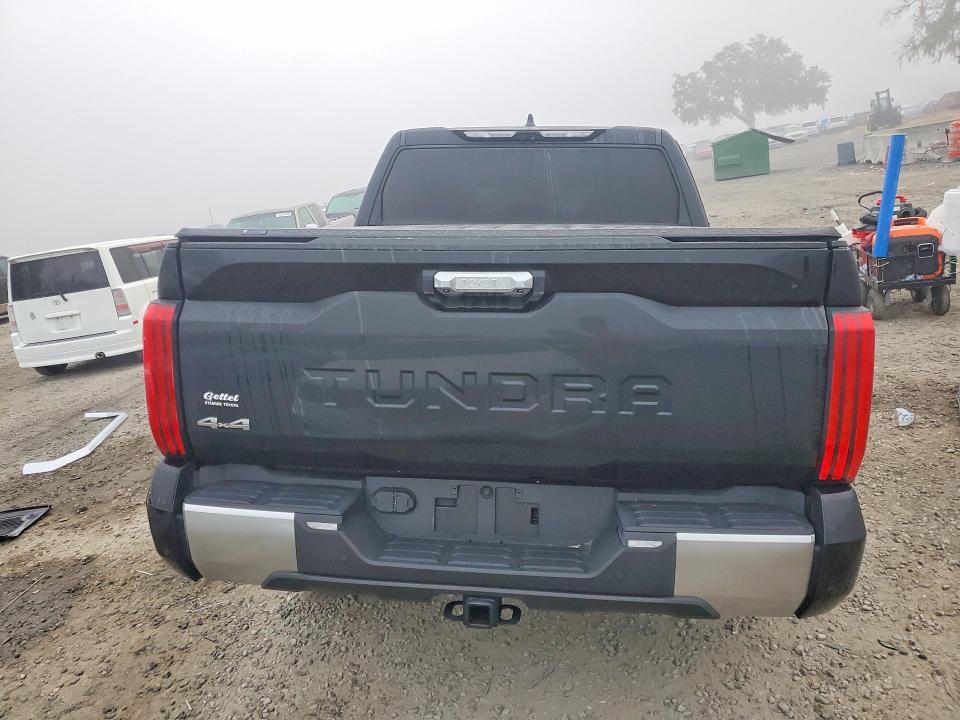 2023 Toyota Tundra Crewmax Limited