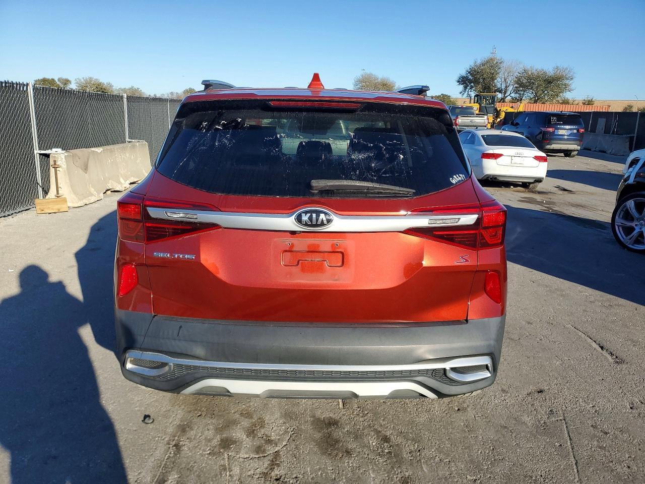 2021 KIA Seltos s