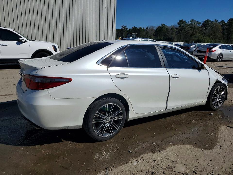 2016 Toyota Camry Special Edition