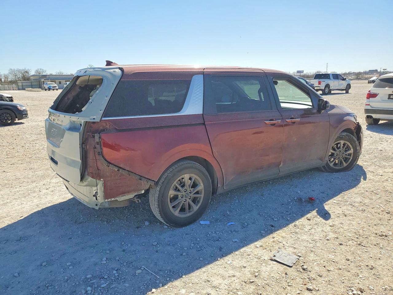 2022 KIA Carnival lx