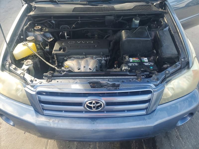 2004 Toyota Highlander