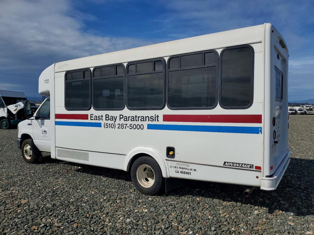 2017 Ford Econoline-Coach Bus