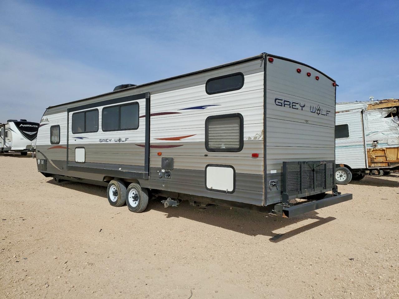 2014 Sandstorm 2014 Fore Grey Wolf-Camper