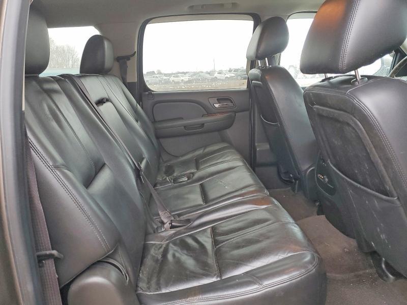 2013 Chevrolet Suburban K1500 lt