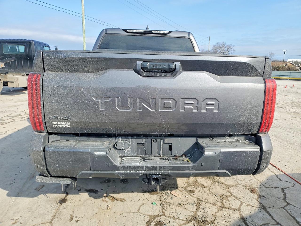 2024 Toyota Tundra Crewmax sr