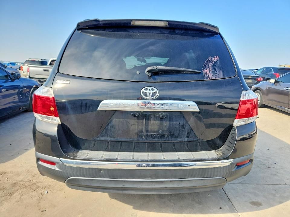 2013 Toyota Highlander Base