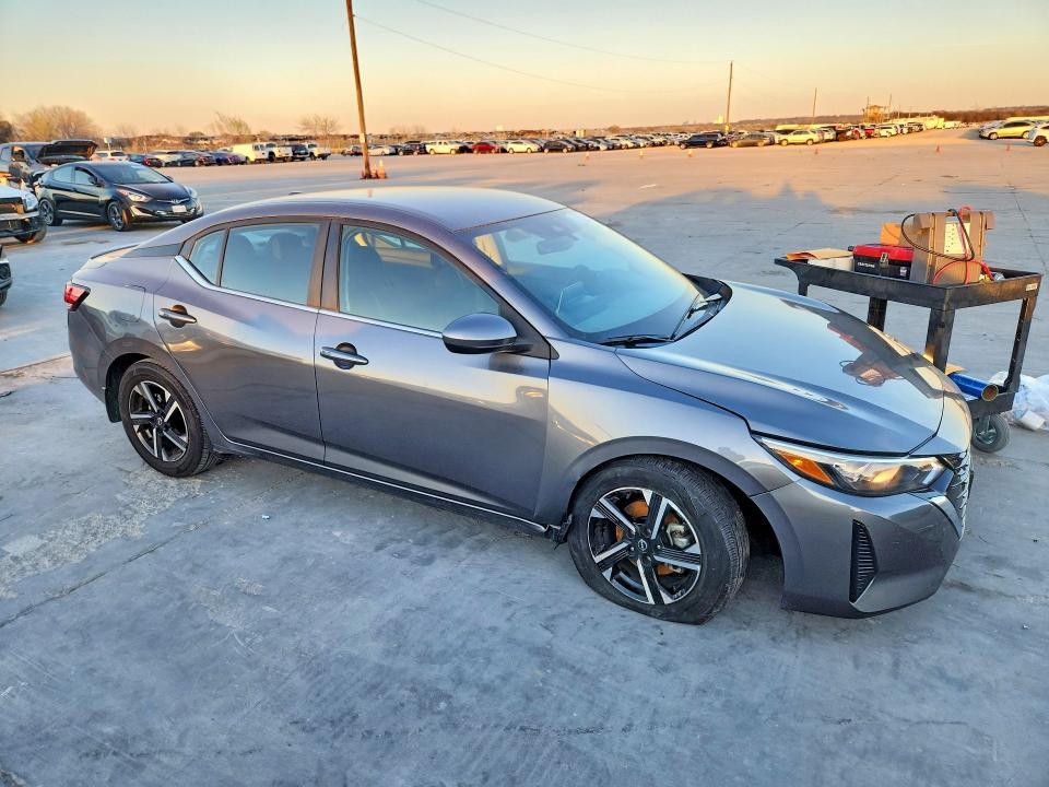 2025 Nissan Sentra sv