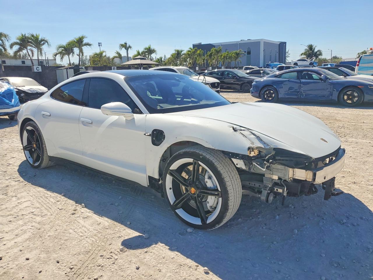 2021 Porsche Taycan Turbo