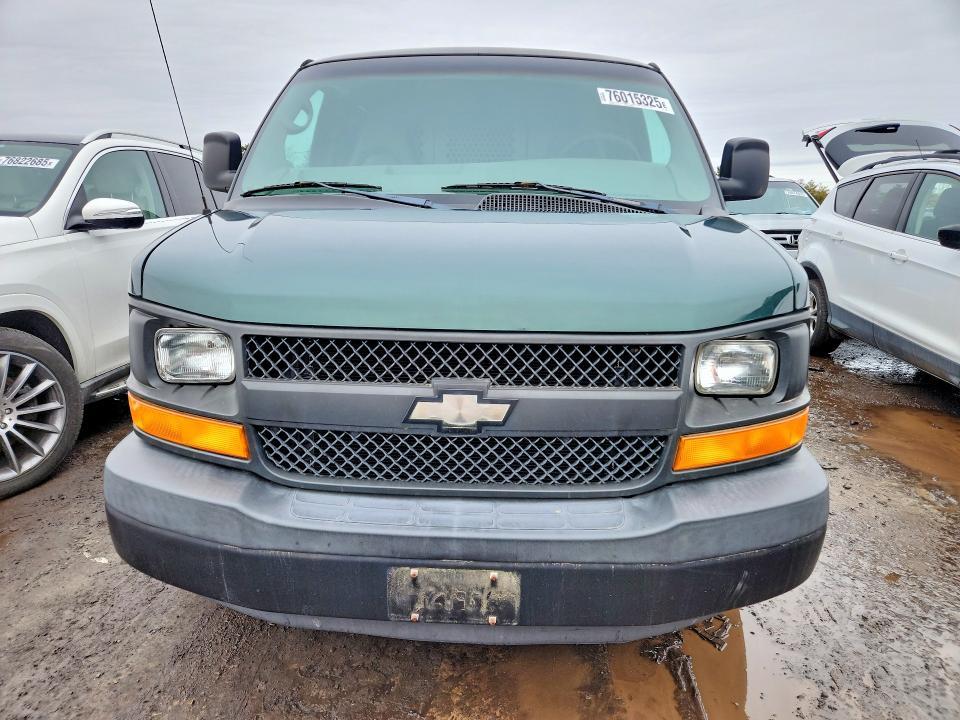 2004 Chevrolet Express G1500 Delivery van
