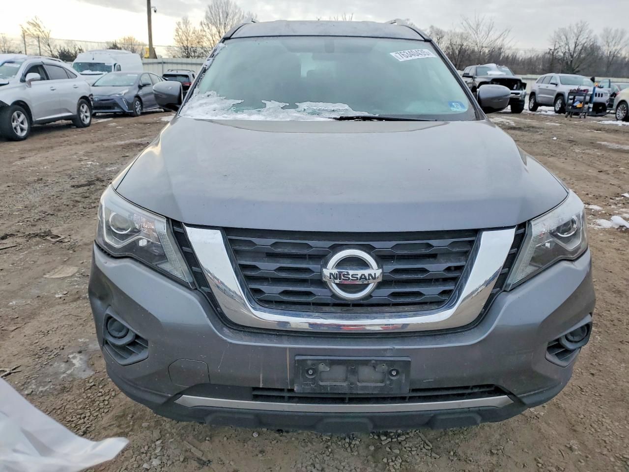 2017 Nissan Pathfinder s