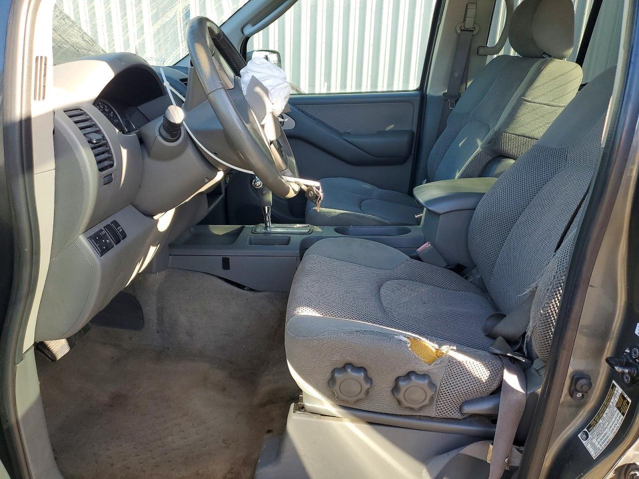 2006 Nissan Frontier SE