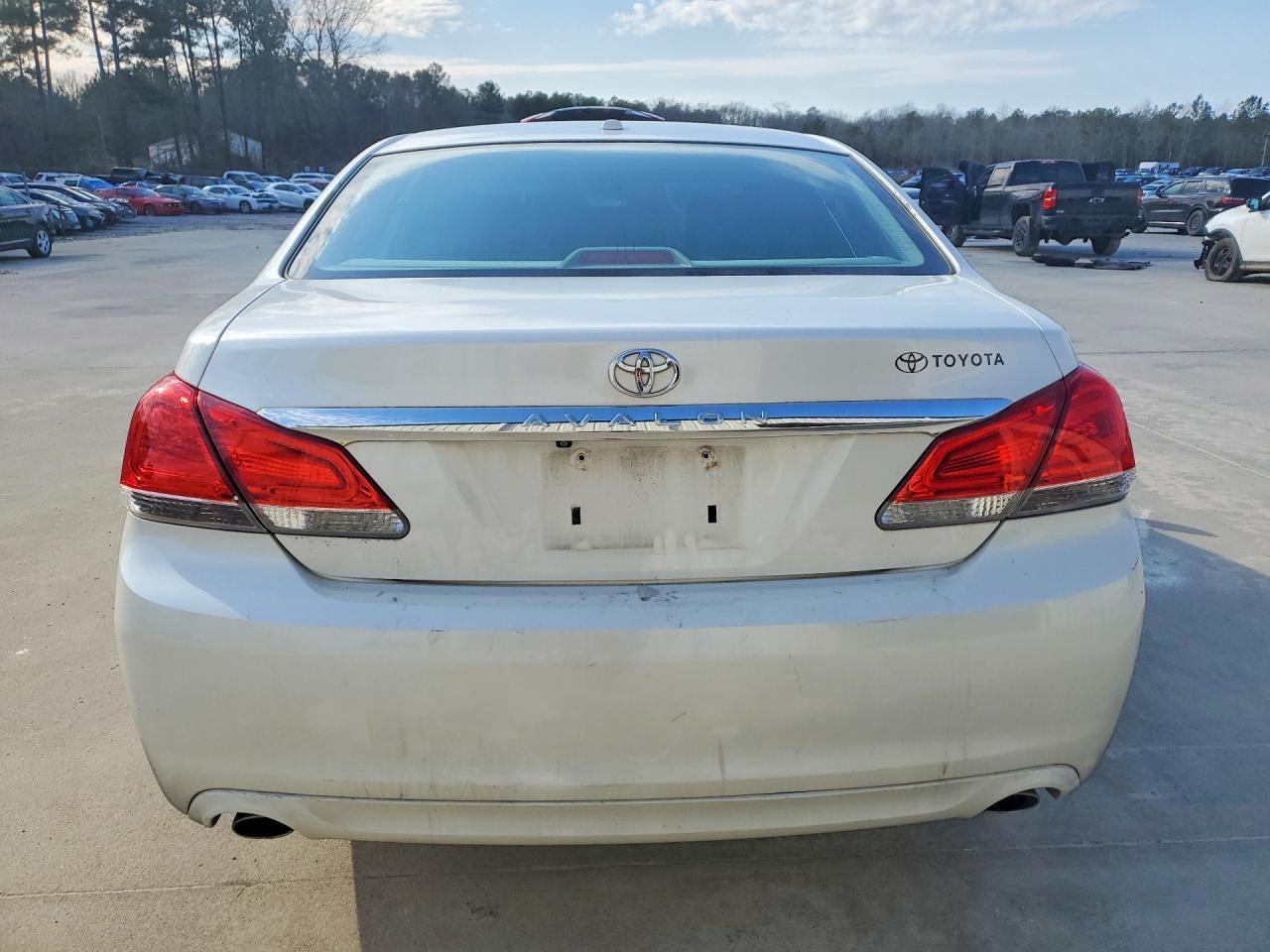 2012 Toyota Avalon Base