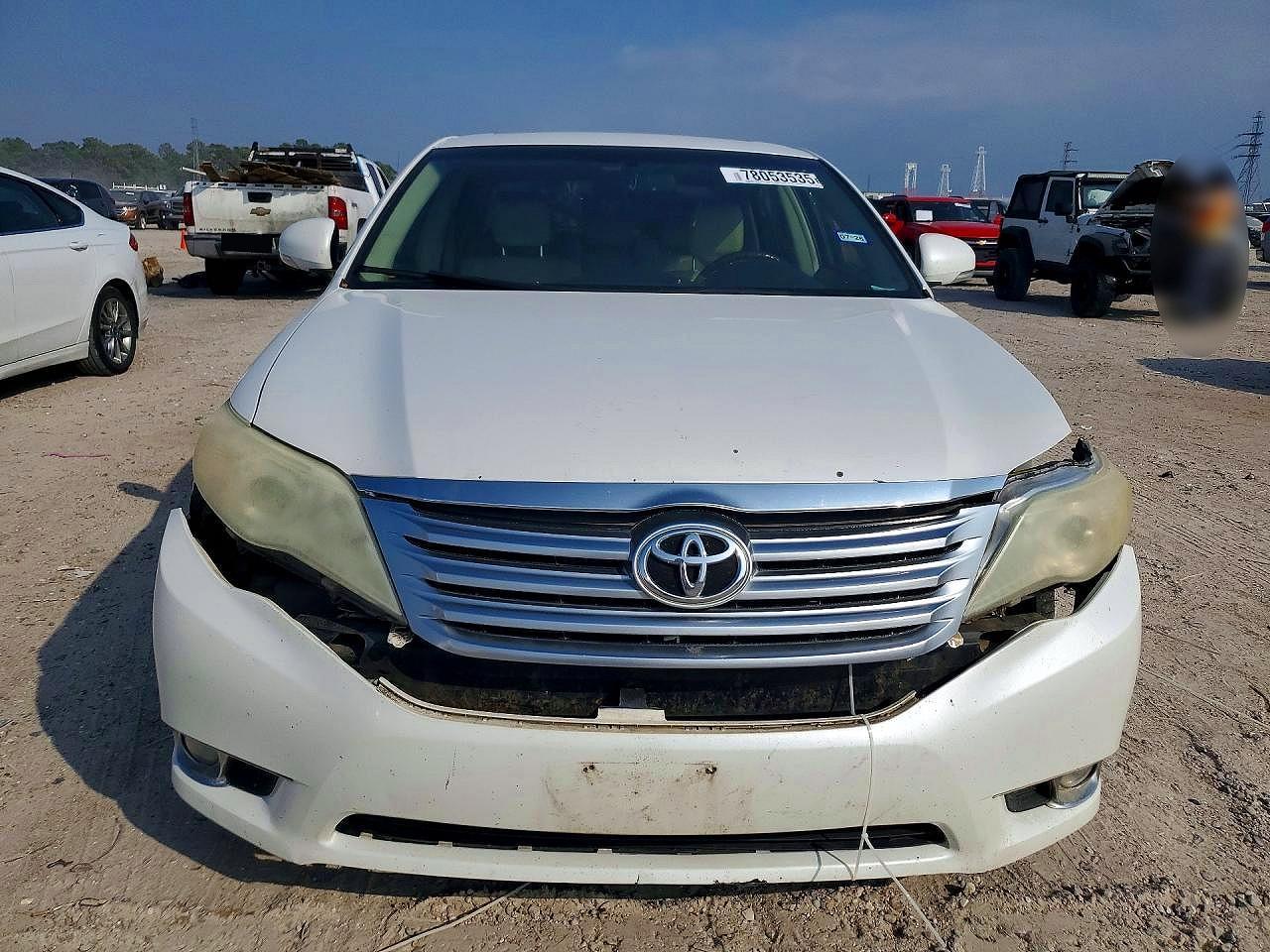 2011 Toyota Avalon Base