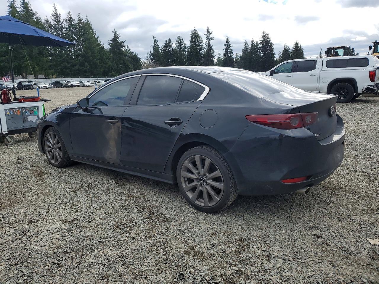 2021 Mazda 3 Select